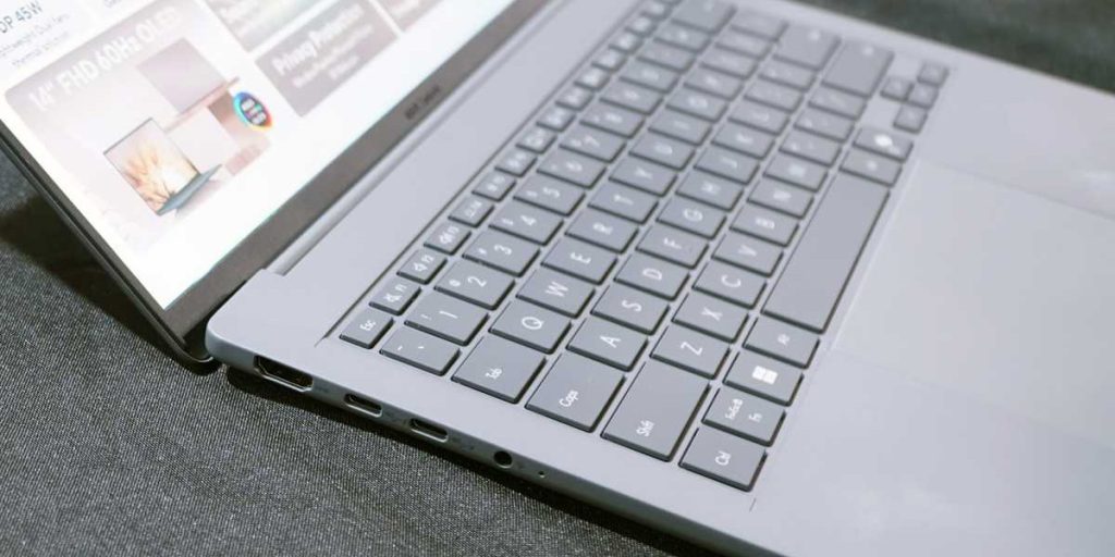 پورت های Zenbook A14