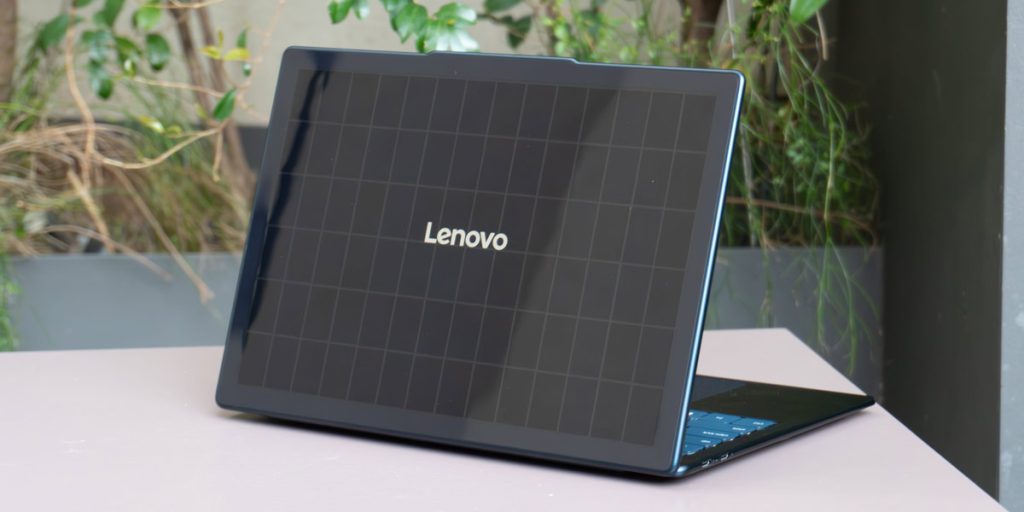 لپ تاپ Lenovo Yoga با باتری خورشیدی