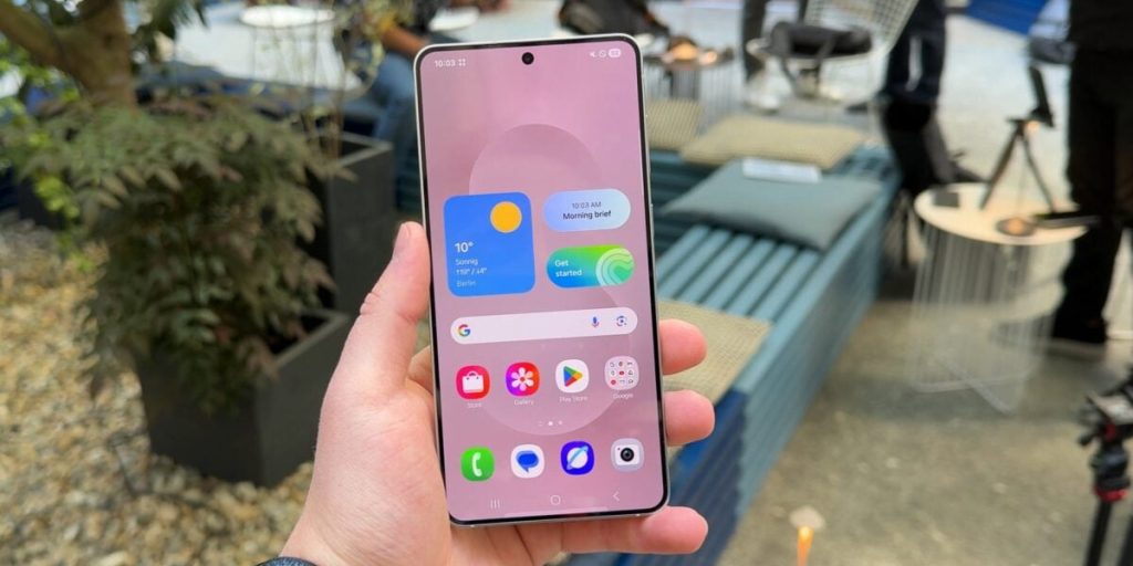 صفحه نمایش گوشی Galaxy S25 Edge تصویر دوم